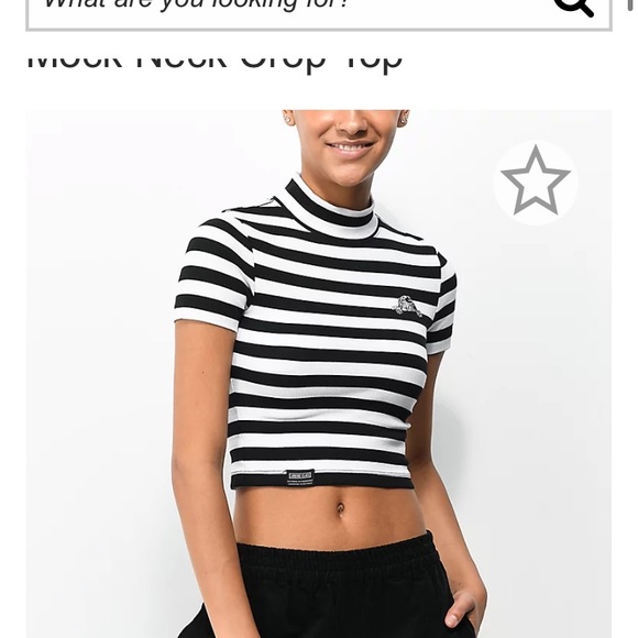 Lurking class mock-neck crop top - Picture 3 of 4